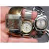 Image 3 : Lot of Assorted Watches & Parts for repair.