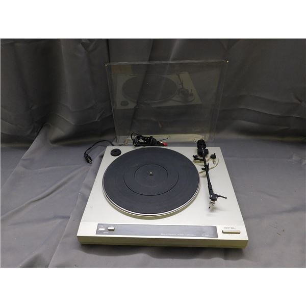Rotel Semi Automatic Turntable Record Player RP-820 (no hinges)