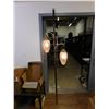 Image 4 : MCM Pole Lamp with 2 Lights Glass Hollywood Regency Tri-Light