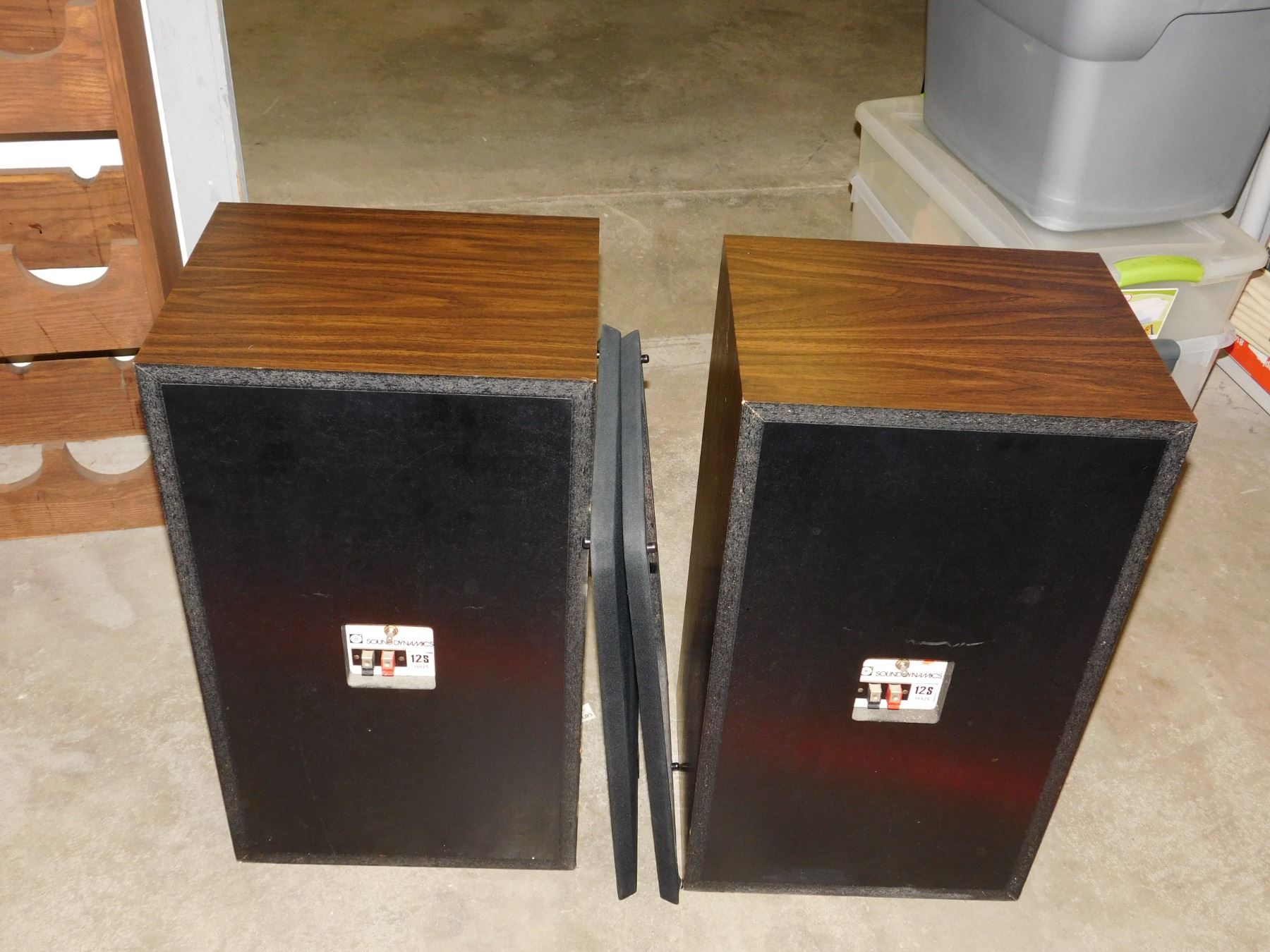 Pair of Sound Dynamics Made in Canada Floor Speakers