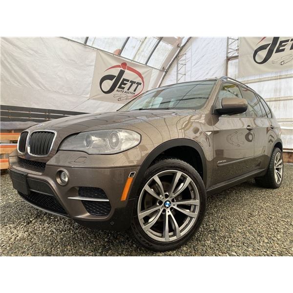 D5 --  2012 BMW X5 XDRIVE35I AWD, Brown, 261,006 KM