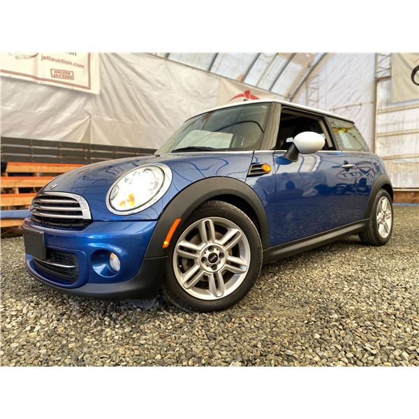 E3 --  2012 MINI COOPER, Blue, 165478
