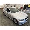 Image 10 : E4 --  2009 BMW 323I , Silver, 162854 KM
