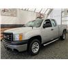 Image 4 : G6 --  2010 GMC SIERRA 1500 EXT CAB, Grey, 282895 KM