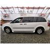 Image 32 : I6 --  2010 DODGE GRAND CARAVAN SE, White, 223398 KM