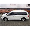 Image 35 : I6 --  2010 DODGE GRAND CARAVAN SE, White, 223398 KM