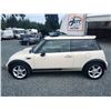 Image 22 : A8 --  2004 MINI COOPER , White, 212,213 KM