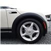 Image 36 : A8 --  2004 MINI COOPER , White, 212,213 KM
