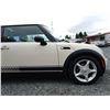 Image 38 : A8 --  2004 MINI COOPER , White, 212,213 KM