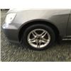 Image 36 : E2 --  2005 ACURA 17 EL TOURING , Grey, 255296 KM