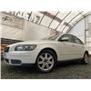 Image 1 : A12 --  2005 VOLVO S40 24I, White, 223947 KM