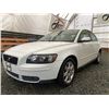 Image 3 : A12 --  2005 VOLVO S40 24I, White, 223947 KM
