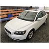 Image 4 : A12 --  2005 VOLVO S40 24I, White, 223947 KM