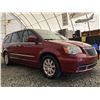 Image 10 : D2 --  2015 CHRYSLER TOWN AND COUNTRY TOURING , Red, 213666 KM