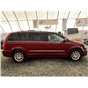 Image 14 : D2 --  2015 CHRYSLER TOWN AND COUNTRY TOURING , Red, 213666 KM