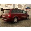 Image 19 : D2 --  2015 CHRYSLER TOWN AND COUNTRY TOURING , Red, 213666 KM