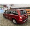Image 28 : D2 --  2015 CHRYSLER TOWN AND COUNTRY TOURING , Red, 213666 KM
