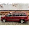 Image 32 : D2 --  2015 CHRYSLER TOWN AND COUNTRY TOURING , Red, 213666 KM