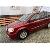 Image 38 : D2 --  2015 CHRYSLER TOWN AND COUNTRY TOURING , Red, 213666 KM