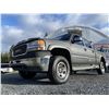 Image 2 : G4 --  2002 GMC SIERRA 2500 HEAVY DUTY CREW CAB 4X4,, Grey, 325963 KM