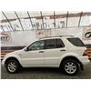 Image 23 : D3 --  2000 MERCEDES ML430 AWD, White, 161166 KM