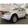 Image 2 : D3 --  2000 MERCEDES ML430 AWD, White, 161166 KM
