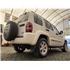 Image 11 : D6 --  2005 JEEP LIBERTY LIMITED 4X4, White, 241565 KM