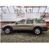 Image 23 : A9 --  2003 VOLVO XC70 AWD, Silver, 256256 KM TMU