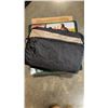 Image 2 : QUEENSIZE AIR MATTRESS