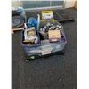 Image 1 : PALLET OF TOOLS, SHOP SUPPLIES AND HOUSEHOLD ITEMS