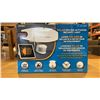 Image 2 : SOLAR MOTION SECURITY LIGHT AND HOME DECOR WALL SCONCE