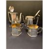 Image 2 : LOT OF 4 PIECE TEA SET OF VINTAGE TAPESTRY WEIDLICH SILVERPLATE