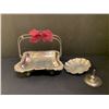 Image 1 : LOT OF 2 SILVER PLATE SERVING TRAYS / HOLLOWWARE