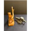 Image 2 : LOT OF 2 SCULPTURES - BEAVER, VISE
