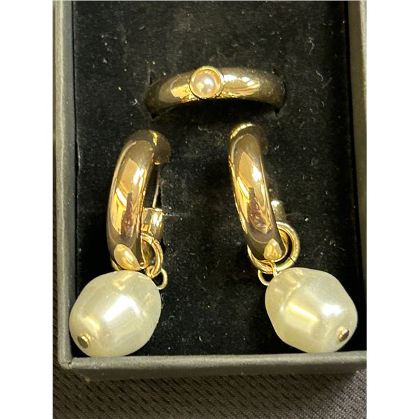 LOT OF 2 - RING AND EARRINGS WITH PEARL MATCHING, SIZE: 9