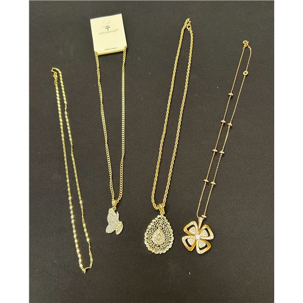 LOT OF 4 NECKLACE ASST