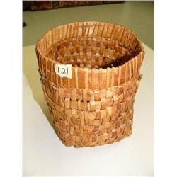 7-1/2" split cedar basket (39)