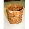 Image 1 : 7-1/2" split cedar basket (39)