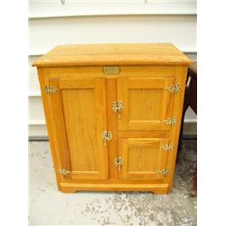 White Clad Oak ice box c.1970 (39)