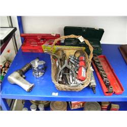 Lot of tools: Ace Superset set of tacks and dies metric; Ace Superset tacks and dies regular; rivete