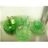 Image 1 : 19 pieces of optic green depression glass: plates, cups, saucers, salt and pepper shakers (39)