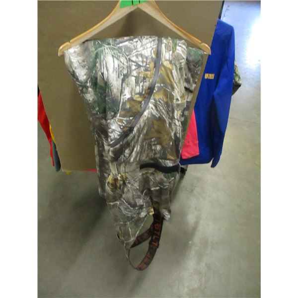 FREIGHT DAMAGE (AS IS):  INSULATED BIB OVERALLS (SIZE 36)