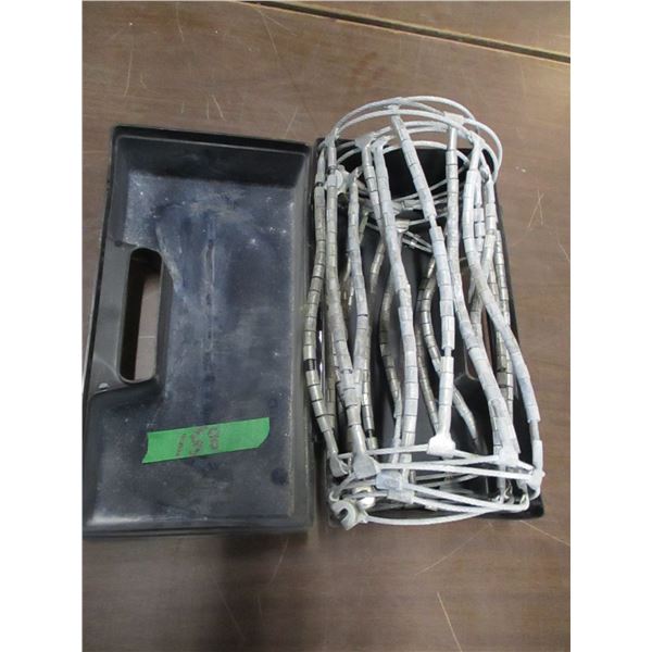 SET OF TIRE CABLE CHAINS