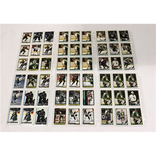 BUNDLE OF HOCKEY CARDS IN PROTECTIVE SLEEVES