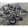 Image 2 : INTERNATIONAL CULTIVATOR - 14 FOOT - W/ FINGER HARROWS