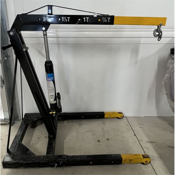 ENGINE HOIST - 2 T - PORTABLE - Kidd Family Auctions