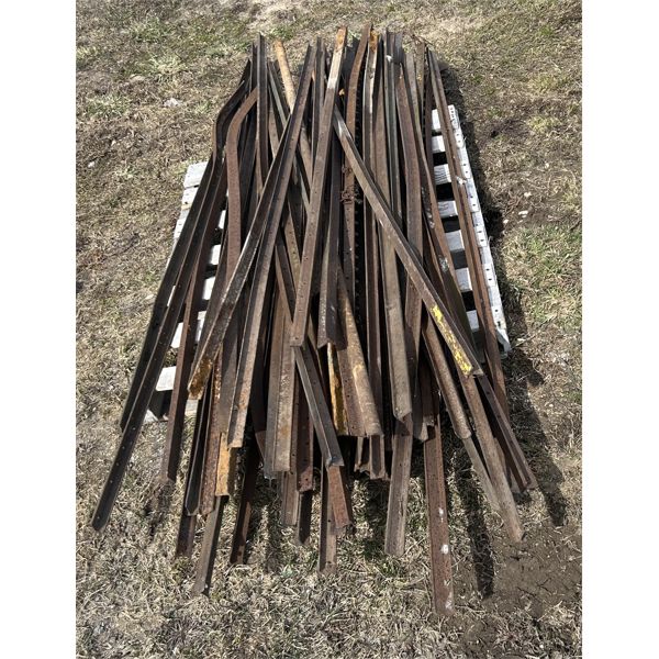 LOT OF 60 - T-BAR FENCE POSTS - VARIOUS LENGTHS