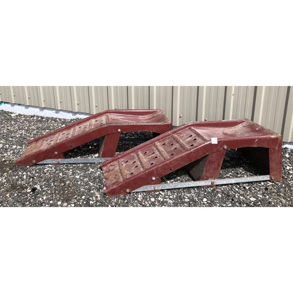 LOT OF 2 - CAR RAMPS