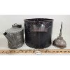Image 4 : LOT OF 3 - FUEL CAN, OILER & BUCKET