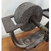 Image 2 : HAND CRANK GRINDING WHEEL